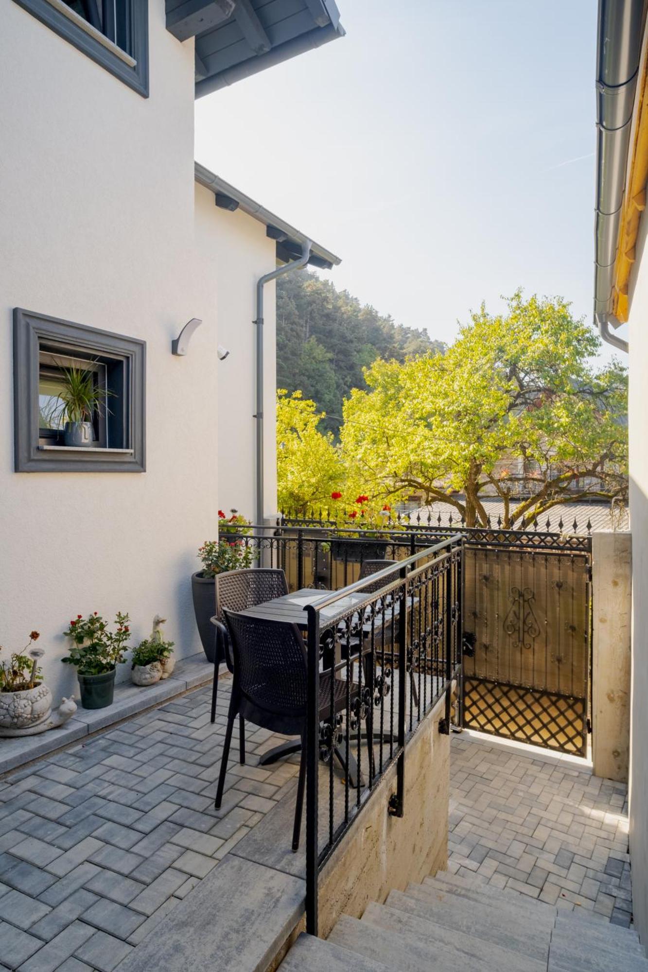 Hotel Casa Pe Vale Rîşnov Exterior foto